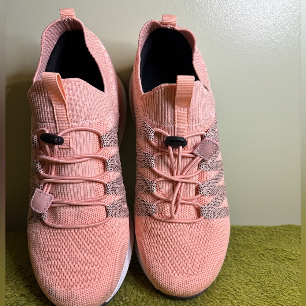 Women's Peach Knit Sneakers